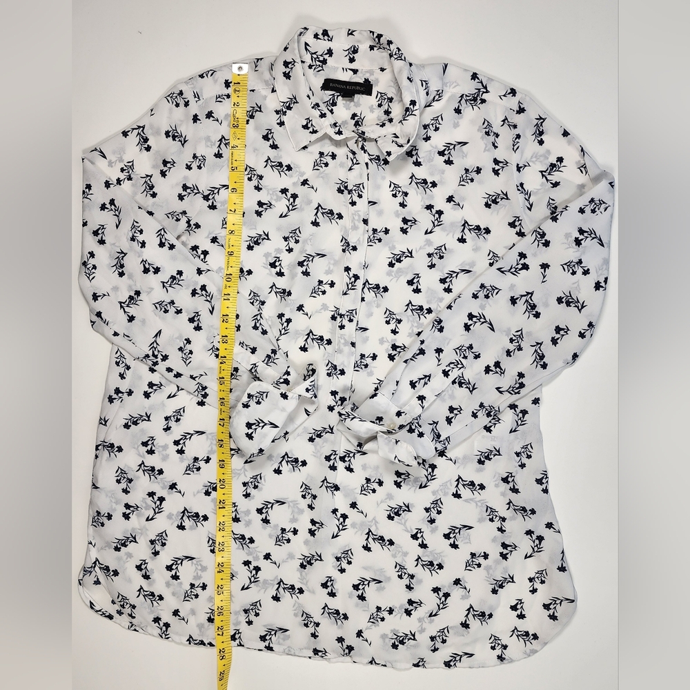 Banana Republic White Floral Riley Shirt Long Sleeve Button-Up Blouse Size M - Picture 11 of 16